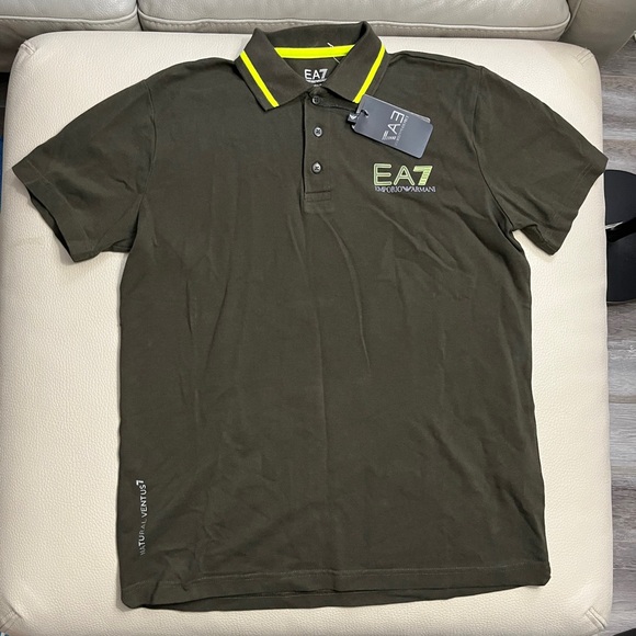 NWT - Emporio Armani Men’s EA7 Logo Polo Shirt - Size M - Picture 4 of 10